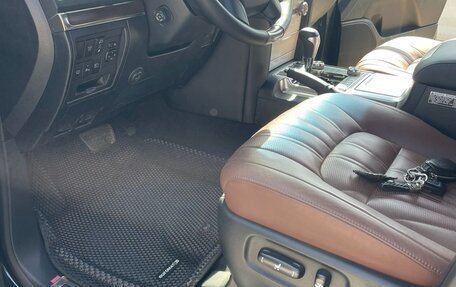 Toyota Land Cruiser 200, 2021 год, 12 500 000 рублей, 8 фотография