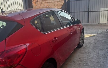 Opel Astra J, 2012 год, 800 000 рублей, 3 фотография