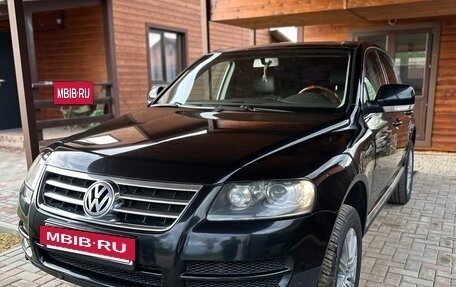 Volkswagen Touareg III, 2006 год, 880 000 рублей, 2 фотография