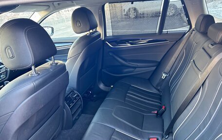 BMW 5 серия, 2019 год, 3 252 000 рублей, 2 фотография