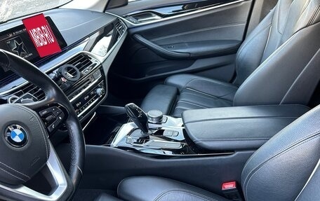 BMW 5 серия, 2019 год, 3 252 000 рублей, 6 фотография