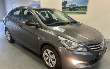 Hyundai Solaris II рестайлинг, 2015 год, 999 000 рублей, 3 фотография