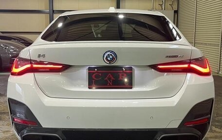 BMW i4, 2022 год, 3 755 000 рублей, 7 фотография