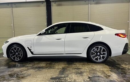 BMW i4, 2022 год, 3 755 000 рублей, 4 фотография