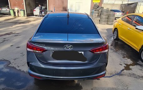 Hyundai Solaris II рестайлинг, 2021 год, 2 250 000 рублей, 9 фотография