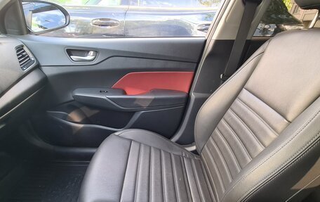 Hyundai Solaris II рестайлинг, 2021 год, 2 250 000 рублей, 3 фотография