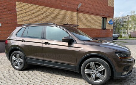 Volkswagen Tiguan II, 2017 год, 2 970 000 рублей, 3 фотография