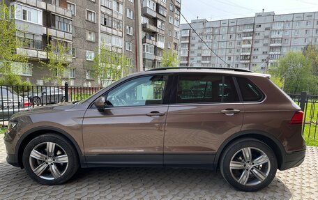Volkswagen Tiguan II, 2017 год, 2 970 000 рублей, 4 фотография
