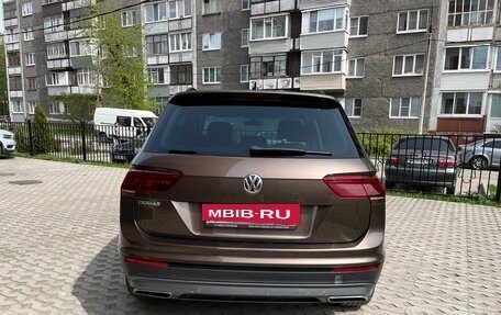 Volkswagen Tiguan II, 2017 год, 2 970 000 рублей, 9 фотография