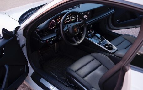 Porsche 911, 2020 год, 13 840 000 рублей, 17 фотография