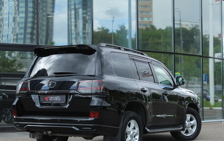 Toyota Land Cruiser 200, 2019 год, 6 998 000 рублей, 2 фотография