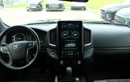 Toyota Land Cruiser 200, 2019 год, 6 998 000 рублей, 6 фотография