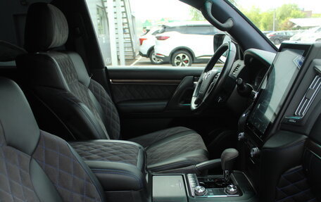 Toyota Land Cruiser 200, 2019 год, 6 998 000 рублей, 15 фотография