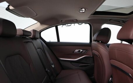 BMW 3 серия, 2024 год, 6 750 000 рублей, 13 фотография