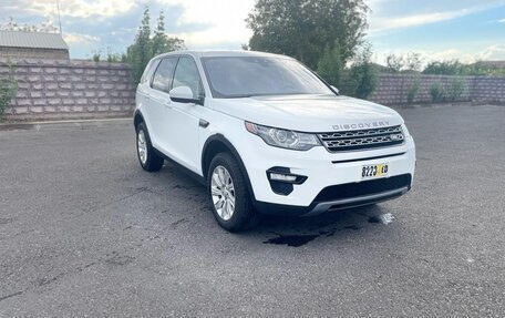 Land Rover Discovery Sport I рестайлинг, 2017 год, 1 790 000 рублей, 10 фотография
