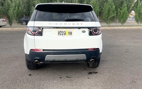 Land Rover Discovery Sport I рестайлинг, 2017 год, 1 790 000 рублей, 12 фотография