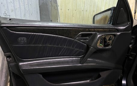 Mercedes-Benz E-Класс, 1997 год, 300 000 рублей, 24 фотография