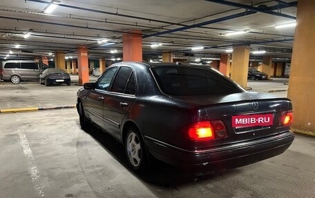 Mercedes-Benz E-Класс, 1997 год, 300 000 рублей, 17 фотография