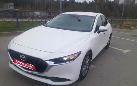 Mazda 3, 2019 год, 1 950 000 рублей, 5 фотография