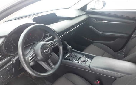 Mazda 3, 2019 год, 1 950 000 рублей, 8 фотография
