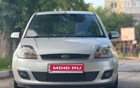 Ford Fiesta, 2006 год, 365 000 рублей, 2 фотография