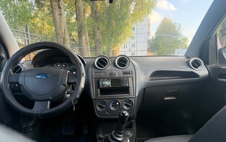Ford Fiesta, 2006 год, 365 000 рублей, 13 фотография