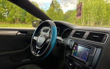 Volkswagen Jetta VI, 2017 год, 1 200 000 рублей, 13 фотография