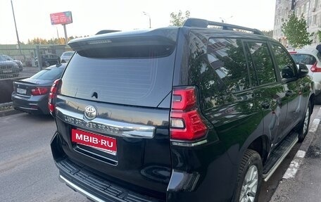 Toyota Land Cruiser Prado 150 рестайлинг 2, 2013 год, 2 800 000 рублей, 2 фотография