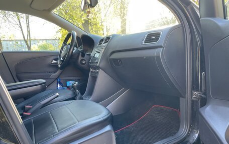 Volkswagen Polo VI (EU Market), 2016 год, 900 000 рублей, 7 фотография