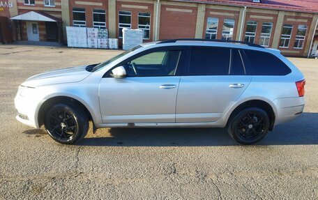 Skoda Octavia, 2017 год, 1 250 000 рублей, 4 фотография