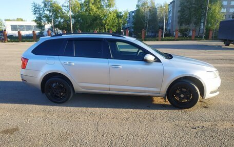 Skoda Octavia, 2017 год, 1 250 000 рублей, 3 фотография
