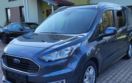 Ford Tourneo Connect II рестайлинг, 2020 год, 2 450 000 рублей, 6 фотография