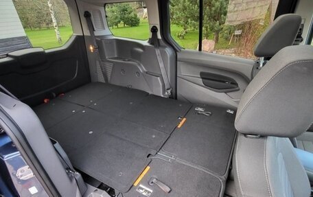 Ford Tourneo Connect II рестайлинг, 2020 год, 2 450 000 рублей, 2 фотография