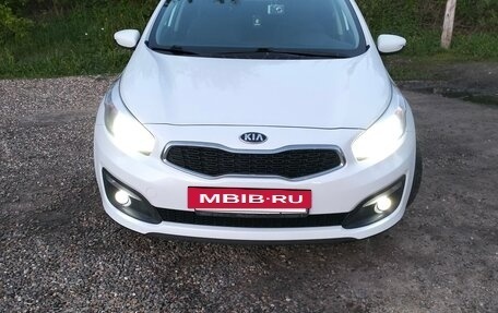 KIA cee'd III, 2018 год, 1 300 000 рублей, 8 фотография