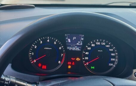 Hyundai Solaris II рестайлинг, 2011 год, 550 000 рублей, 18 фотография