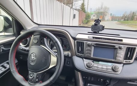 Toyota RAV4, 2014 год, 1 870 000 рублей, 5 фотография