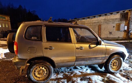 Chevrolet Niva I рестайлинг, 2004 год, 205 000 рублей, 10 фотография