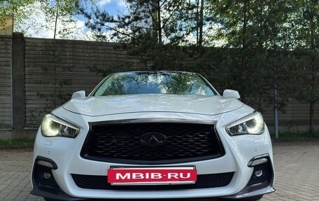 Infiniti Q50 I рестайлинг, 2017 год, 3 210 000 рублей, 9 фотография
