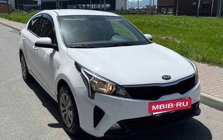 KIA Rio IV, 2021 год, 1 495 000 рублей, 2 фотография