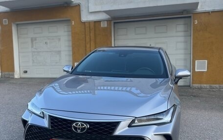 Toyota Avalon, 2022 год, 4 200 000 рублей, 2 фотография