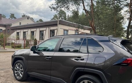 Toyota RAV4, 2021 год, 3 750 000 рублей, 6 фотография