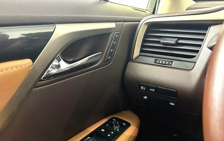 Lexus RX IV рестайлинг, 2016 год, 4 400 000 рублей, 15 фотография