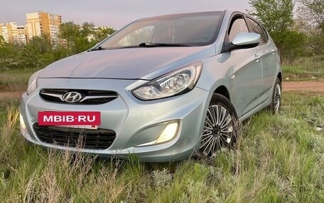 Hyundai Solaris II рестайлинг, 2012 год, 620 000 рублей, 7 фотография