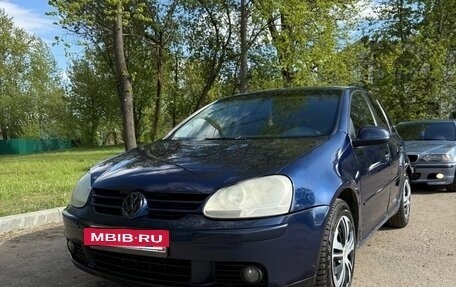 Volkswagen Golf V, 2005 год, 450 000 рублей, 2 фотография