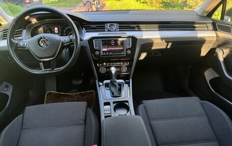 Volkswagen Passat B8 рестайлинг, 2017 год, 1 750 000 рублей, 4 фотография