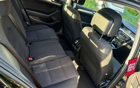 Volkswagen Passat B8 рестайлинг, 2017 год, 1 750 000 рублей, 9 фотография