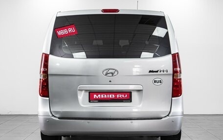 Hyundai H-1 II рестайлинг, 2008 год, 1 660 000 рублей, 4 фотография