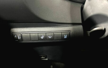 Toyota Corolla, 2021 год, 3 150 000 рублей, 14 фотография