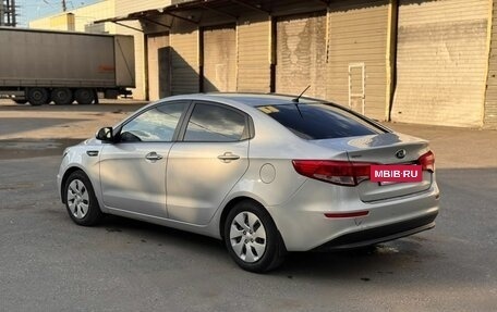 KIA Rio III рестайлинг, 2015 год, 950 000 рублей, 3 фотография