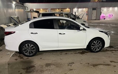 KIA Rio IV, 2020 год, 1 930 000 рублей, 2 фотография